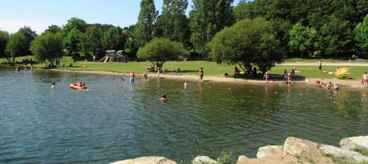 Villa Le Menhir 4 Ch Au Bord Du Lac Et Terrasse Villefranche-de-Panat Exteriér fotografie