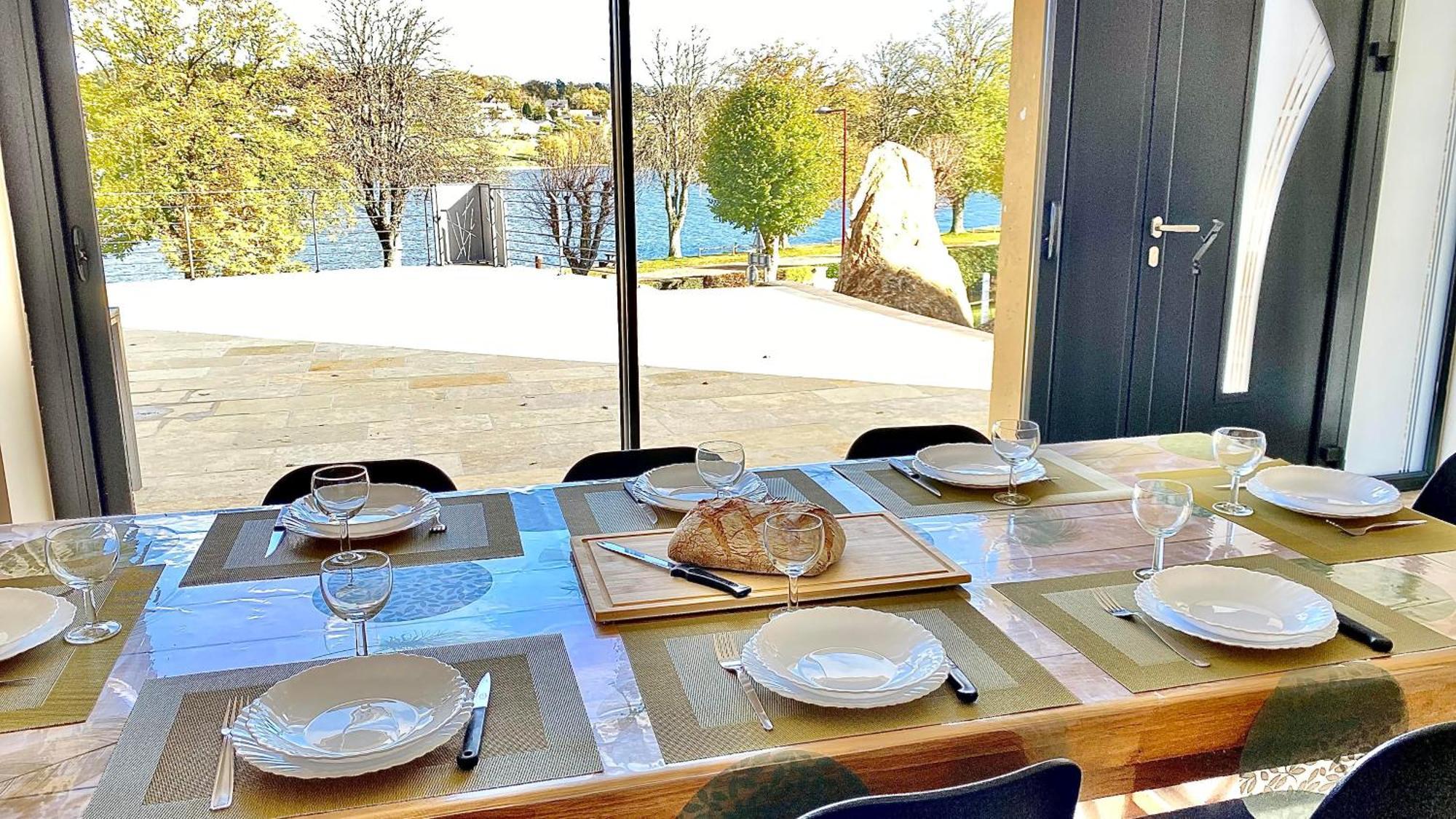 Villa Le Menhir 4 Ch Au Bord Du Lac Et Terrasse Villefranche-de-Panat Exteriér fotografie